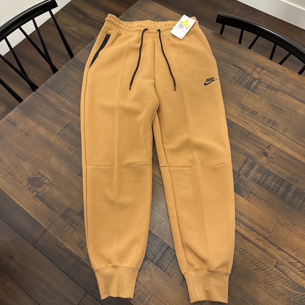 New Nike Sportswear Tech Small Womens Flax Brown Fleece Joggers Sweatpants $120